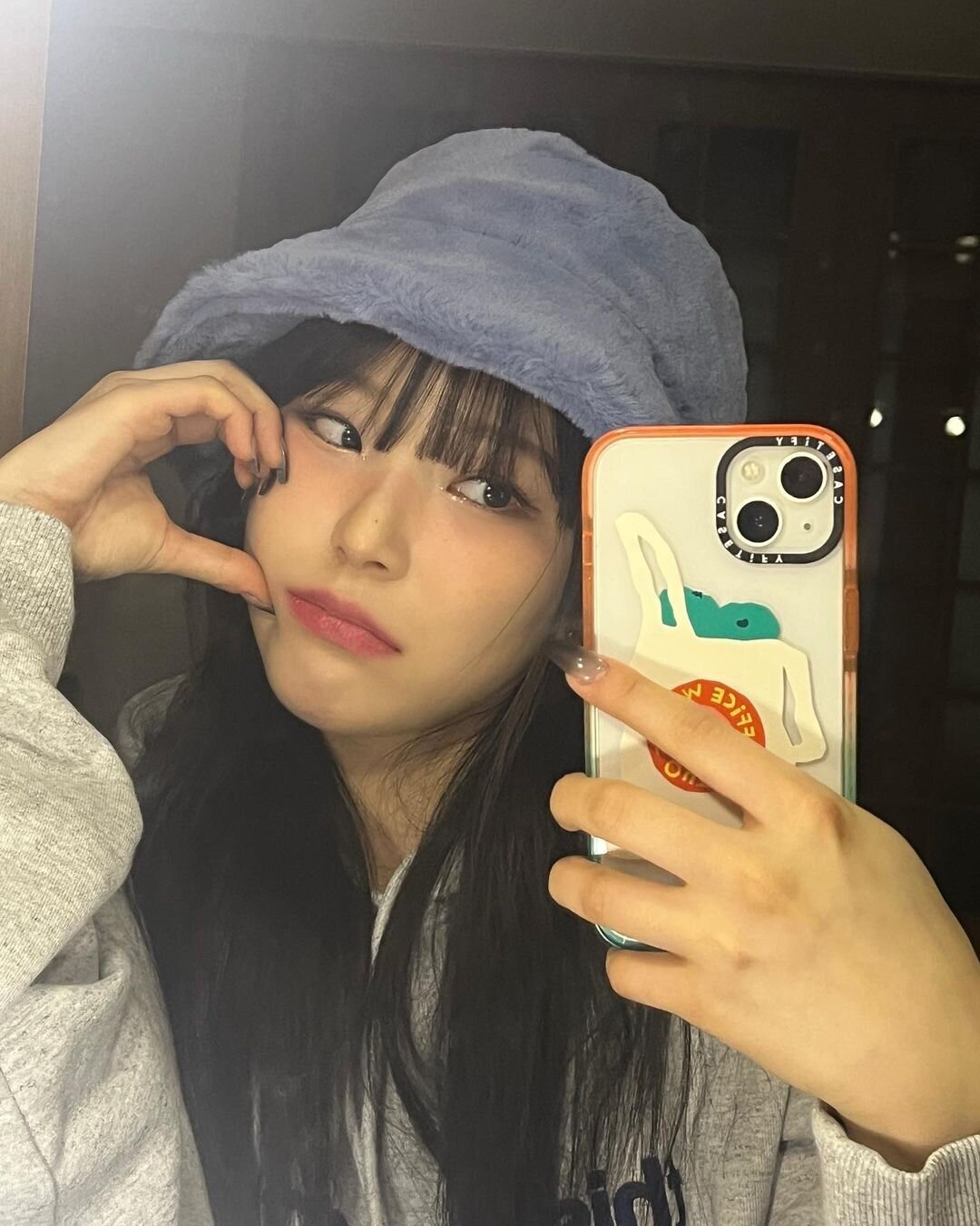 230104 fromis_9 Jiheon Instagram Update | kpopping