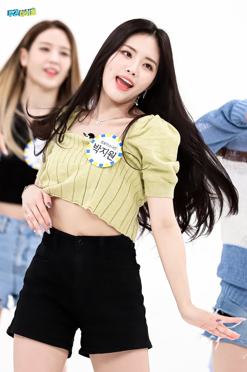 210516 MBC Naver Post - fromis_9 at Weekly Idol Ep. 516 documents 21