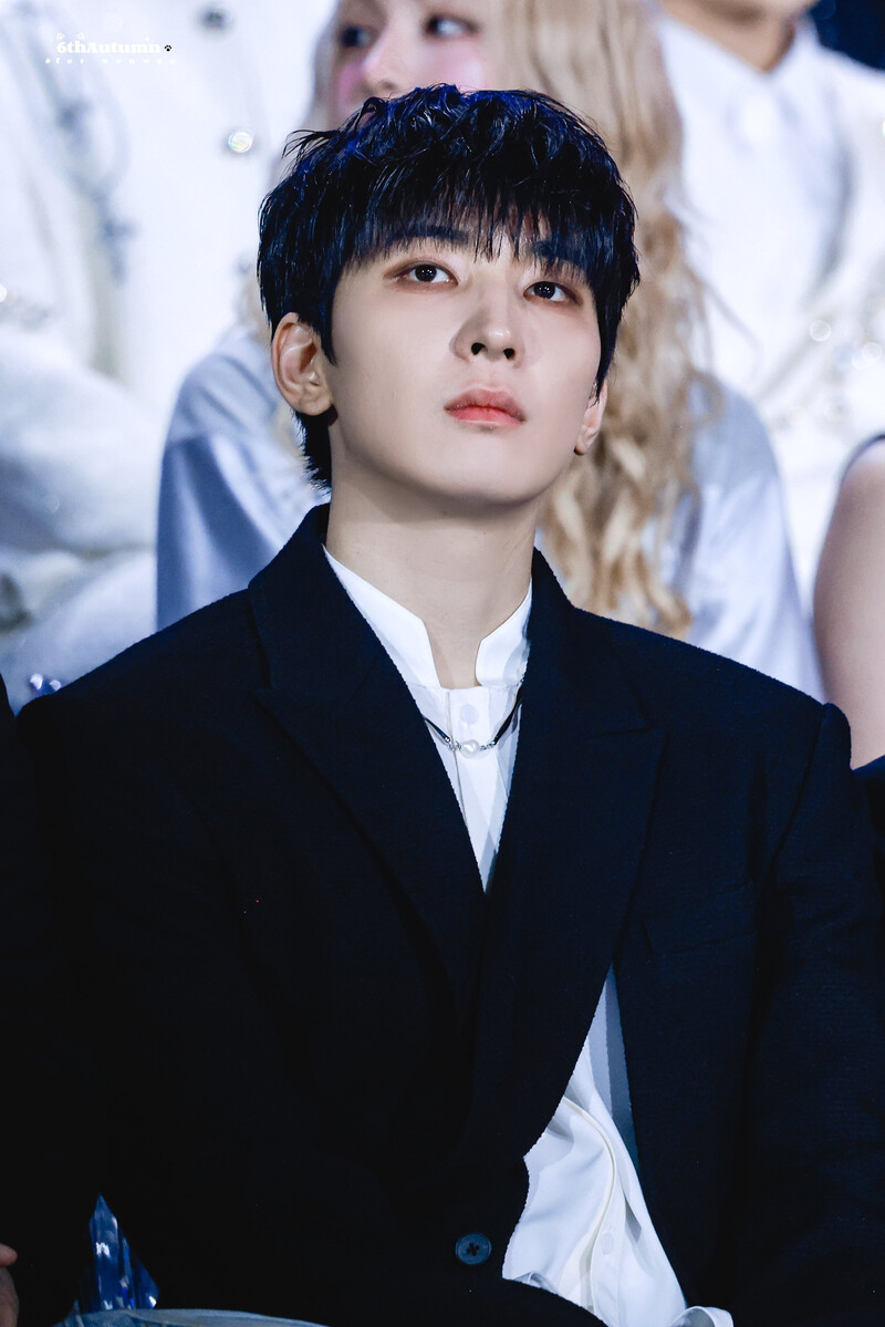 250105 SEVENTEEN Wonwoo at Golden Disc Awards 2025 documents 10