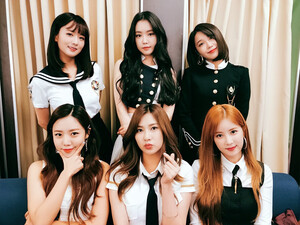 181130 APINK at V Heartbeat Live in Vietnam