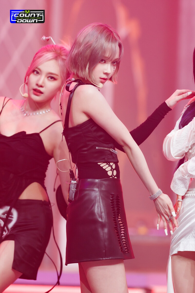 220714 aespa - 'Girls' at M Countdown documents 27
