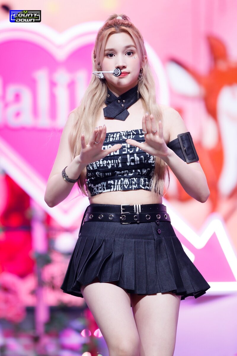 231012 KEP1ER - 'Galileo' at M COUNTDOWN documents 24