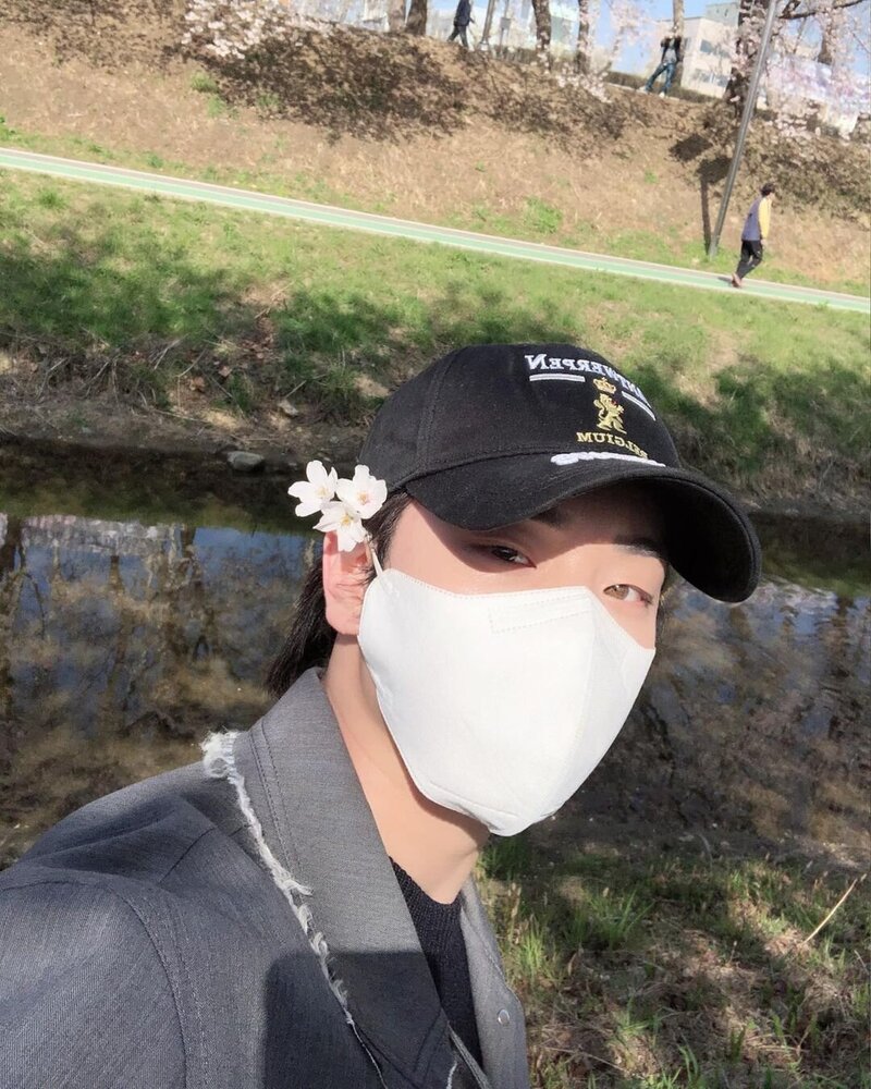 220708 A.C.E Kim Byeongkwan Instagram Update | kpopping