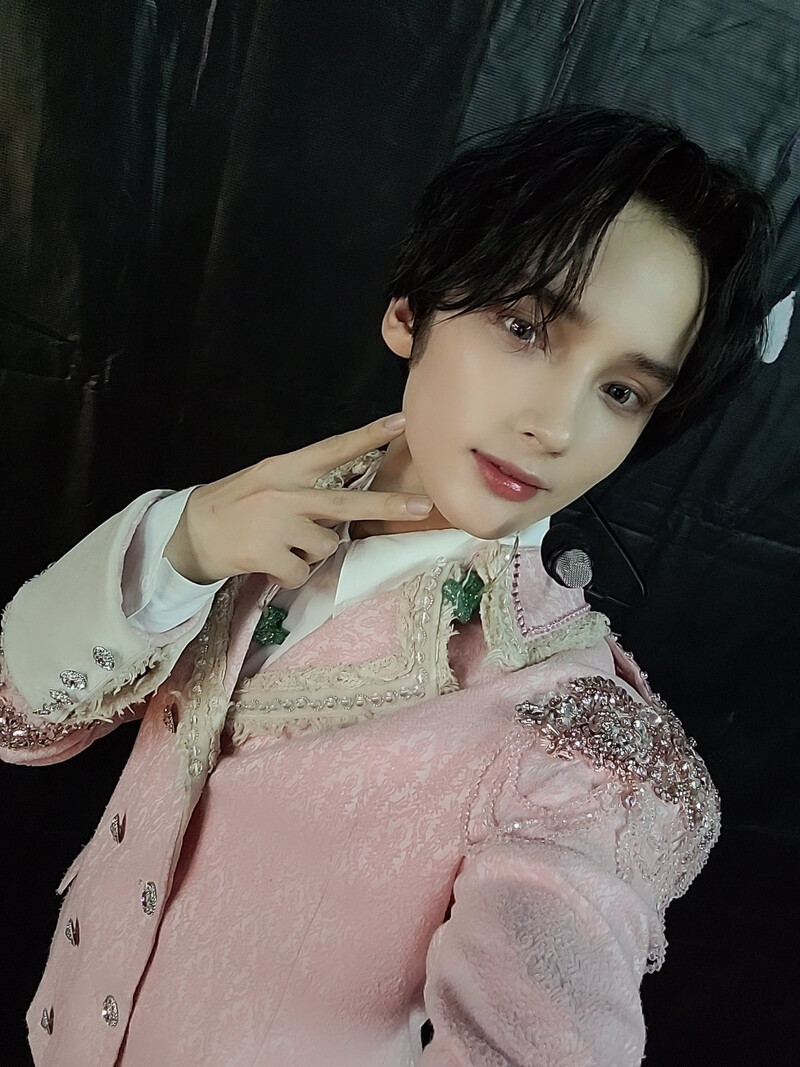 221012 TXT Twitter Update- Hueningkai documents 1