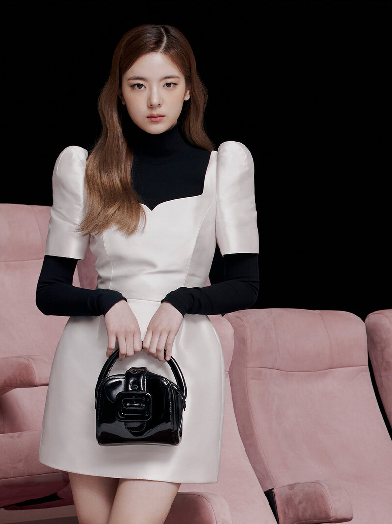 ITZY for CHARLES & KEITH Fall 2022 Campaign documents 19