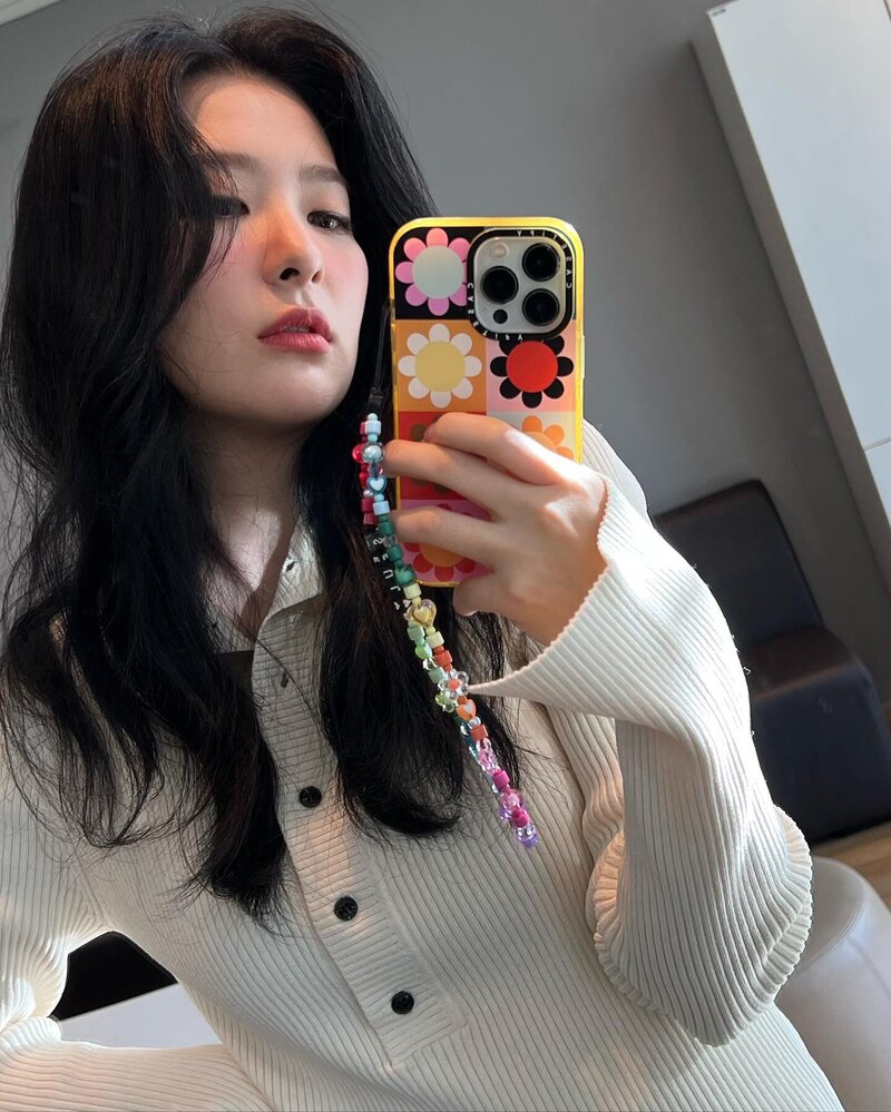 220326 Red Velvet Seulgi Instagram Update documents 6