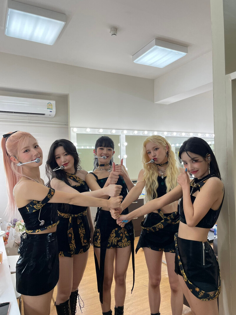 220820 (G) I-DLE Twitter Update | kpopping