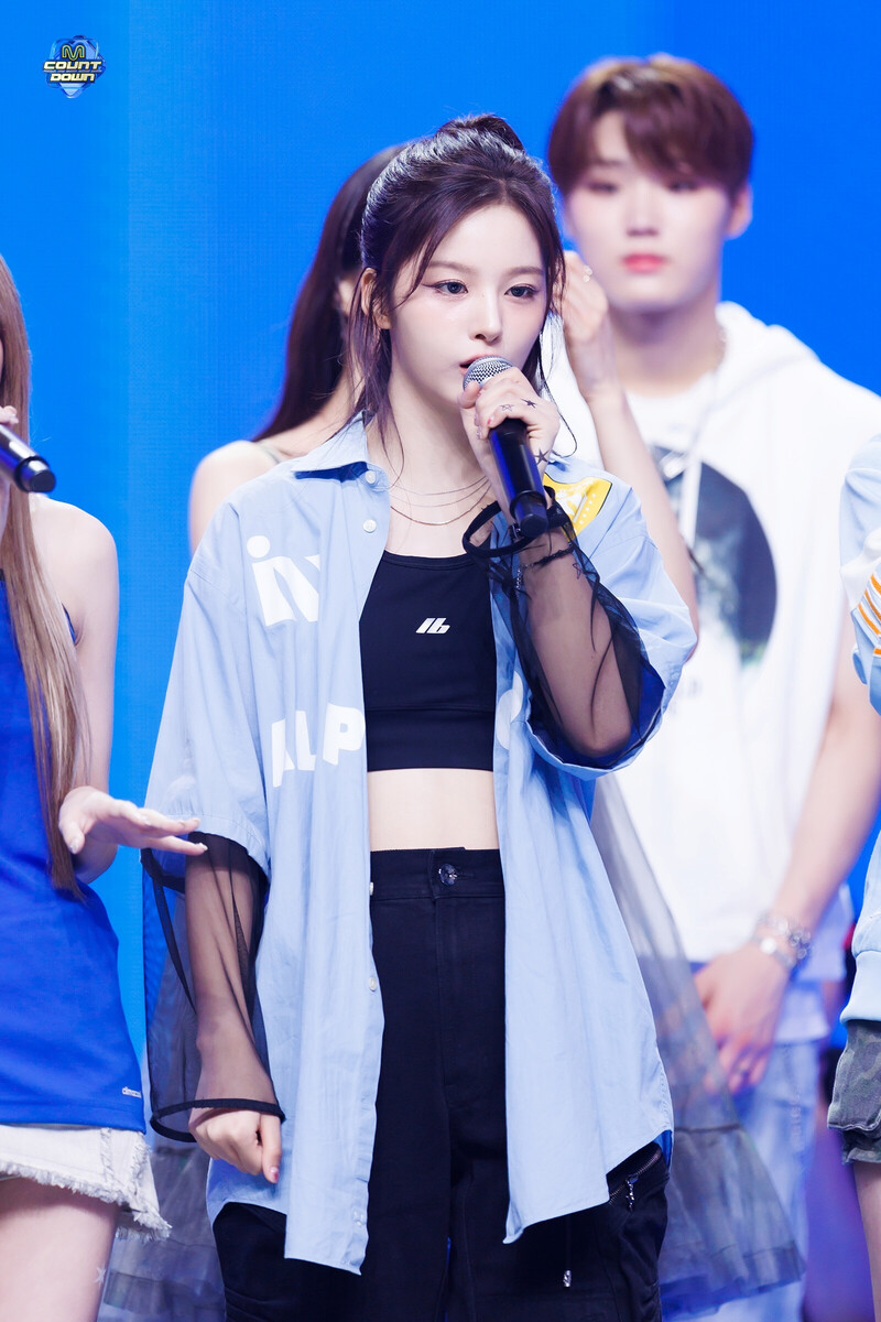 240829 NMIXX Sullyoon - 'See that?' at M COUNTDOWN documents 5