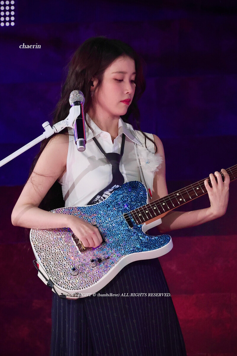 240921 IU - HEREH World Tour Concert Encore: The Winning in Seoul Day 1 documents 2