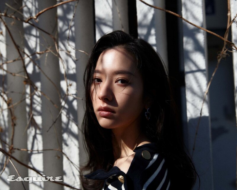 WJSN Bona for Esquire Magazine April 2022 Issue documents 5