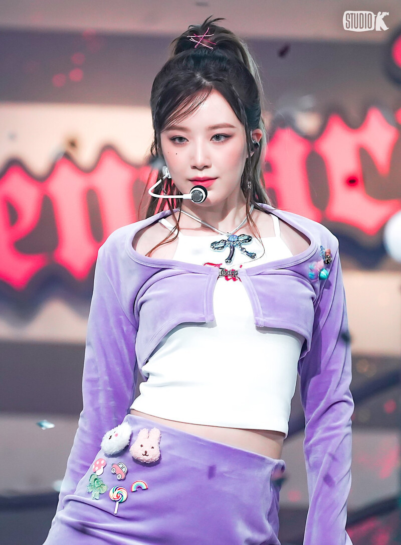 230519 (G)I-DLE Shuhua - ‘Queencard’ at Music Bank documents 1