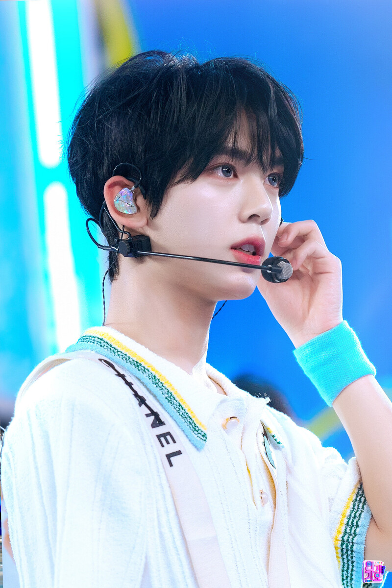 240519 ZEROBASEONE Yu Jin - 'Feel the POP' at Inkigayo documents 1