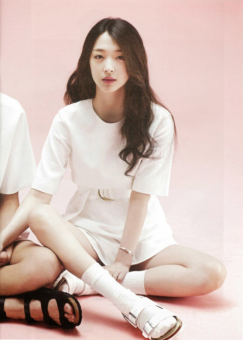 [SCANS] Sulli - High Cut Vol. 147 - April 2015 Issue documents 7