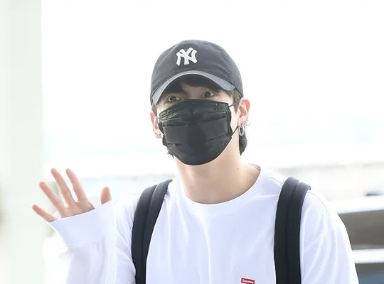 0230614] BTS JUNGKOOK @ INCHEON INTERNATIONAL AIRPORT DEPARTS TO USA FOR AN  OVERSEAS SCHEDULE 🤍 VIA : k media HAVE A SAFE FLIGHT…