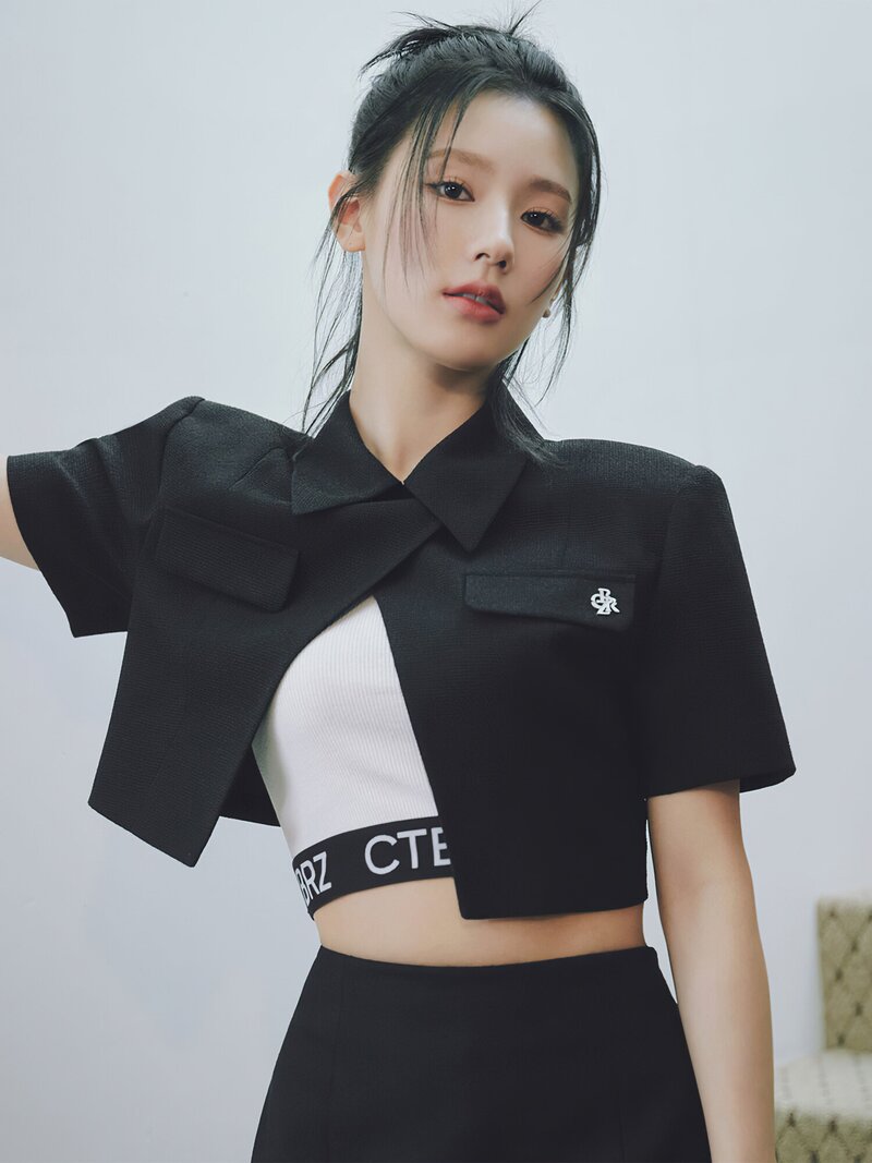 (G)I-DLE Miyeon for CTBRZ 2023 SS Collection documents 21
