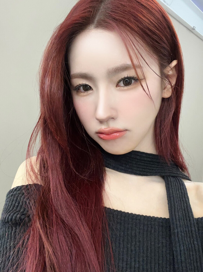 240328 - (G)I-DLE Twitter Update with MIYEON | kpopping