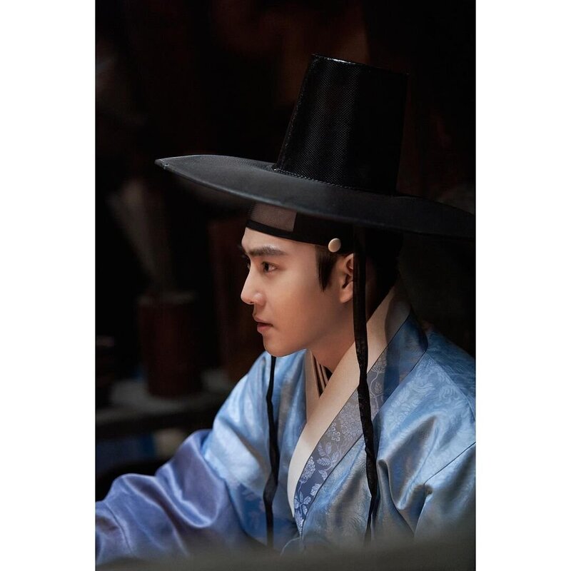 240404 sm_actist Instagram Update with SUHO - Missing Crown Prince Behind documents 1