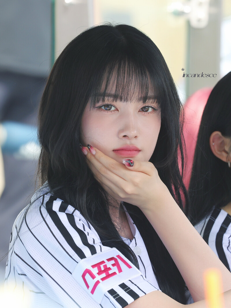 240504 STAYC Yoon - 2024 Shinhan Bank SOL KBO League in Jamsil Stadium documents 1