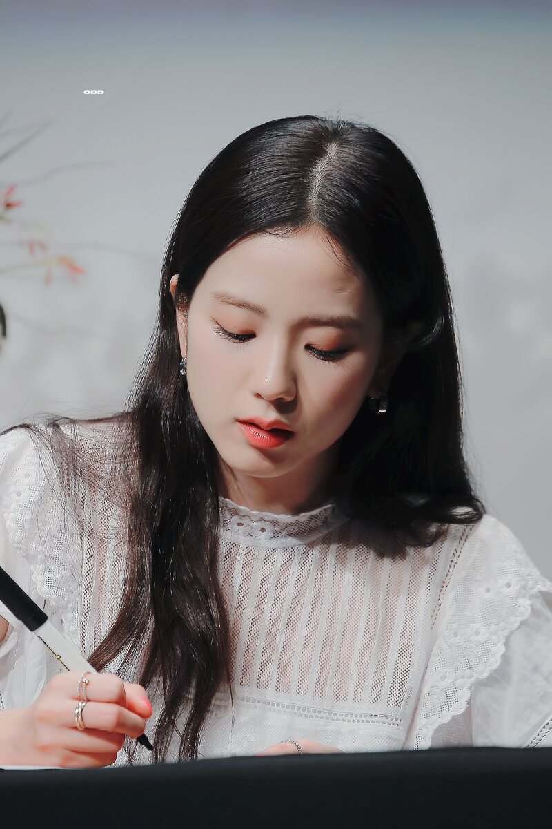 230506 BLACKPINK Jisoo - 'ME' Fansign Event | kpopping