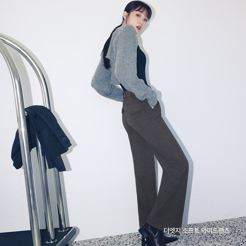 LEE SUNG KYUNG for The AtG 2022 Winter Collection documents 22