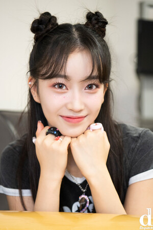 221130 STAYC Sumin Japan Debut 'POPPY' Promotion Photoshoot by Dispatch