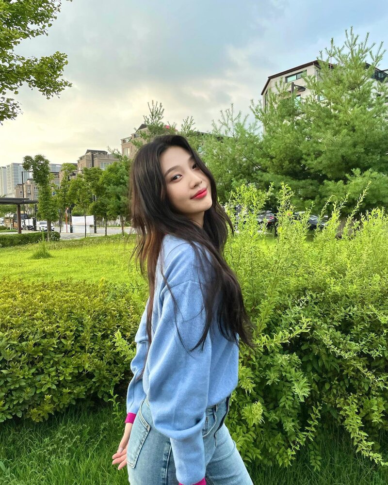 211015 Red Velvet Joy Instagram Update documents 3