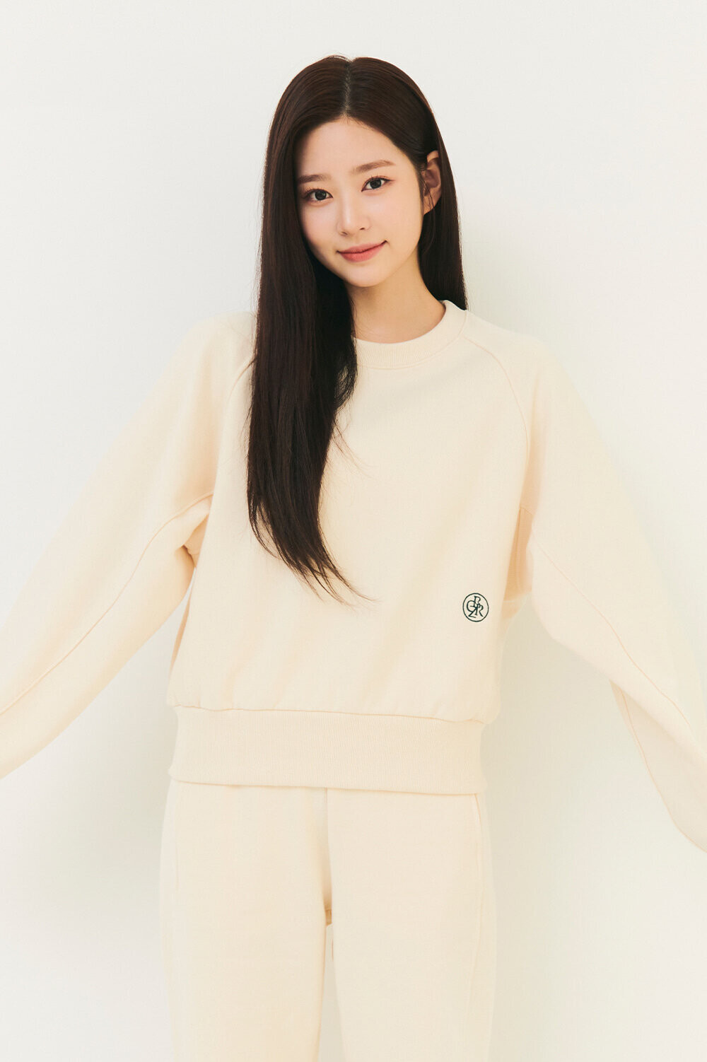 Kim Minju For Citybreeze 2022 SS Collection | Kpopping