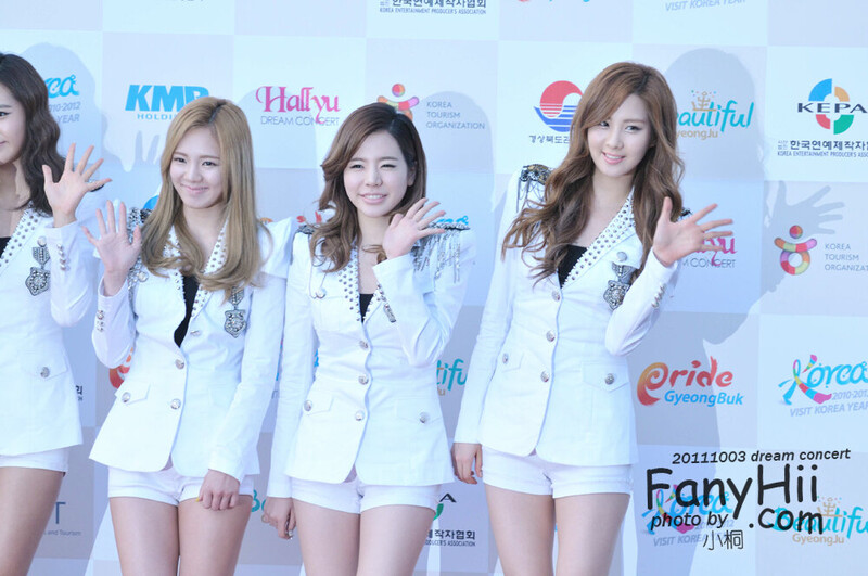 111003 Girls' Generation at Gyeongju Hallyu Dream Concert documents 4