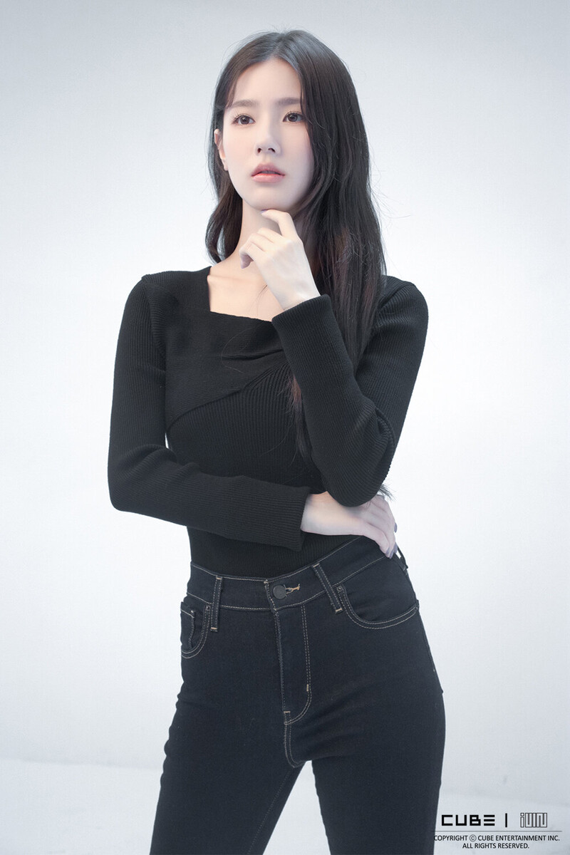 211015 Cube Naver Post - (G)I-DLE Miyeon 2021 Profile Photoshoot documents 8