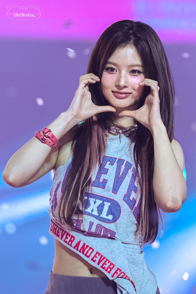 240602 NMIXX Sullyoon - K-Wave Concert Inkigayo documents 1