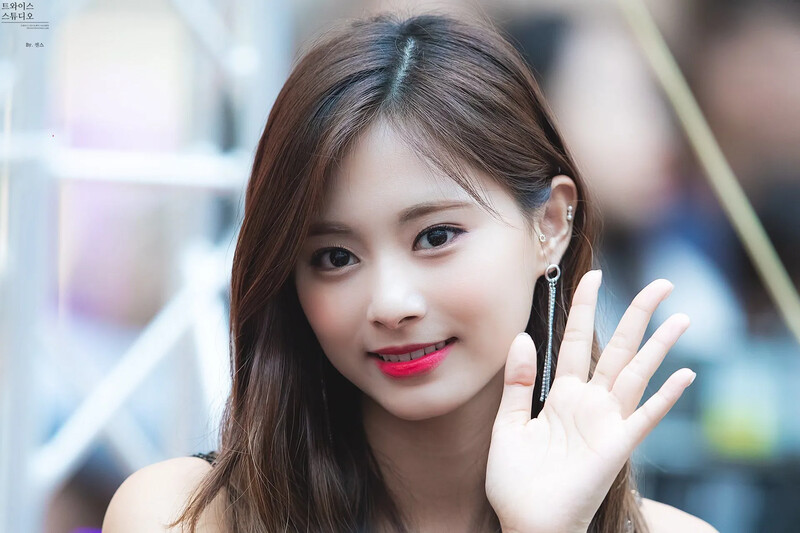 Tzuyu1420.jpg