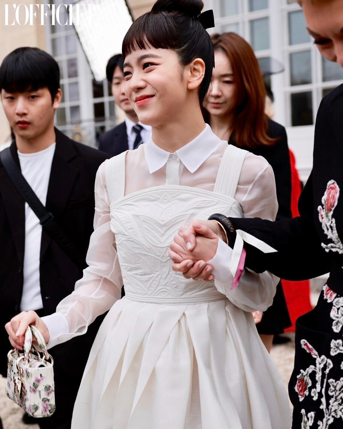 Paris Fashion Week: how Dior married 70s power dressing with 16th century  chic – its spring/summer 2023 runway show delivered drama and playfulness,  with Blackpink's Jisoo and Cha Eun-woo attending