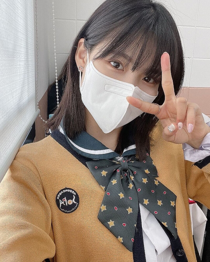 220519 Remi Instagram Update (CHERRY BULLET) documents 4