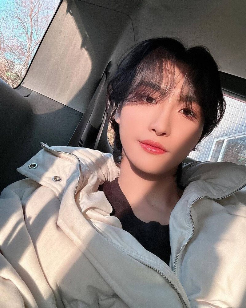 240115 ATEEZ Instagram Update - Seonghwa documents 2