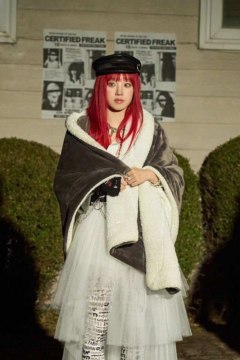 240423 Melon Magazine - (G)I-DLE Yuqi - 'Freak' MV Behind documents 9