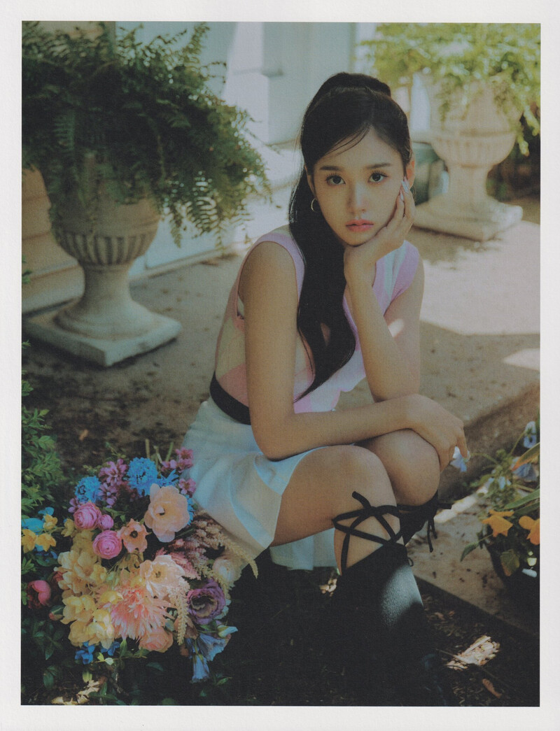 STAYC - 1st Photobook 'STAY IN CHICAGO' [SCANS] documents 7