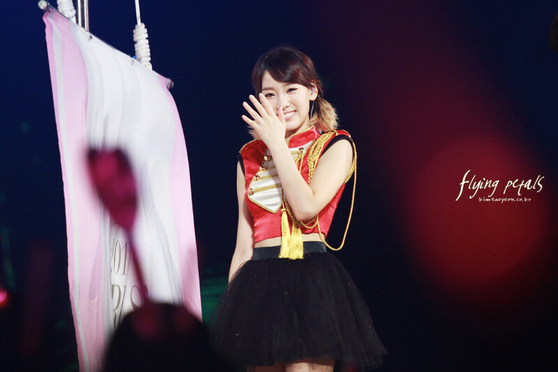 110909-10 Girls' Generation Taeyeon at Girls' Generation 2011 Tour in Taiwan documents 5