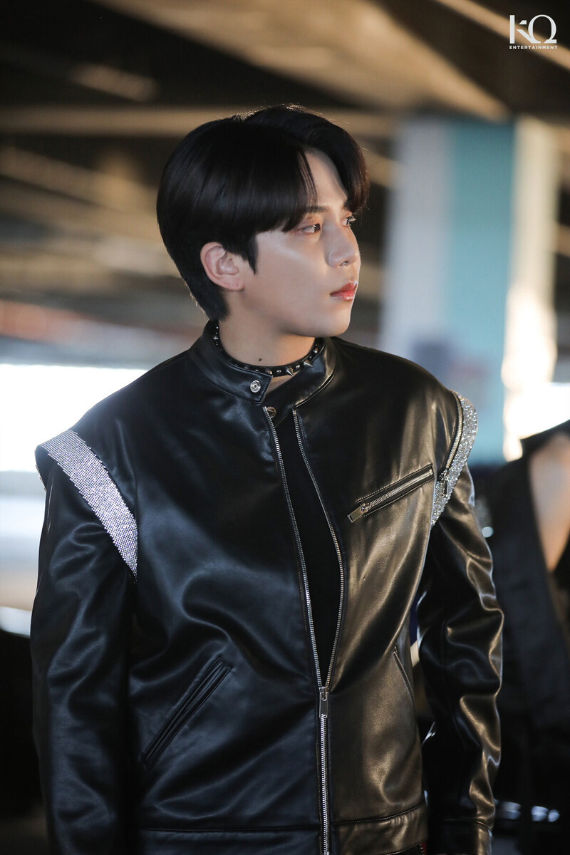 210914 ATEEZ "Deja Vu" MV Shooting Behind the Scenes | Naver Update documents 5