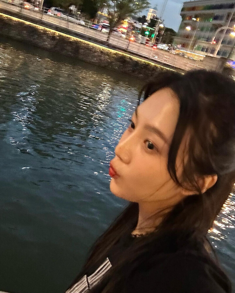 230620 Joy Instagram Update documents 10