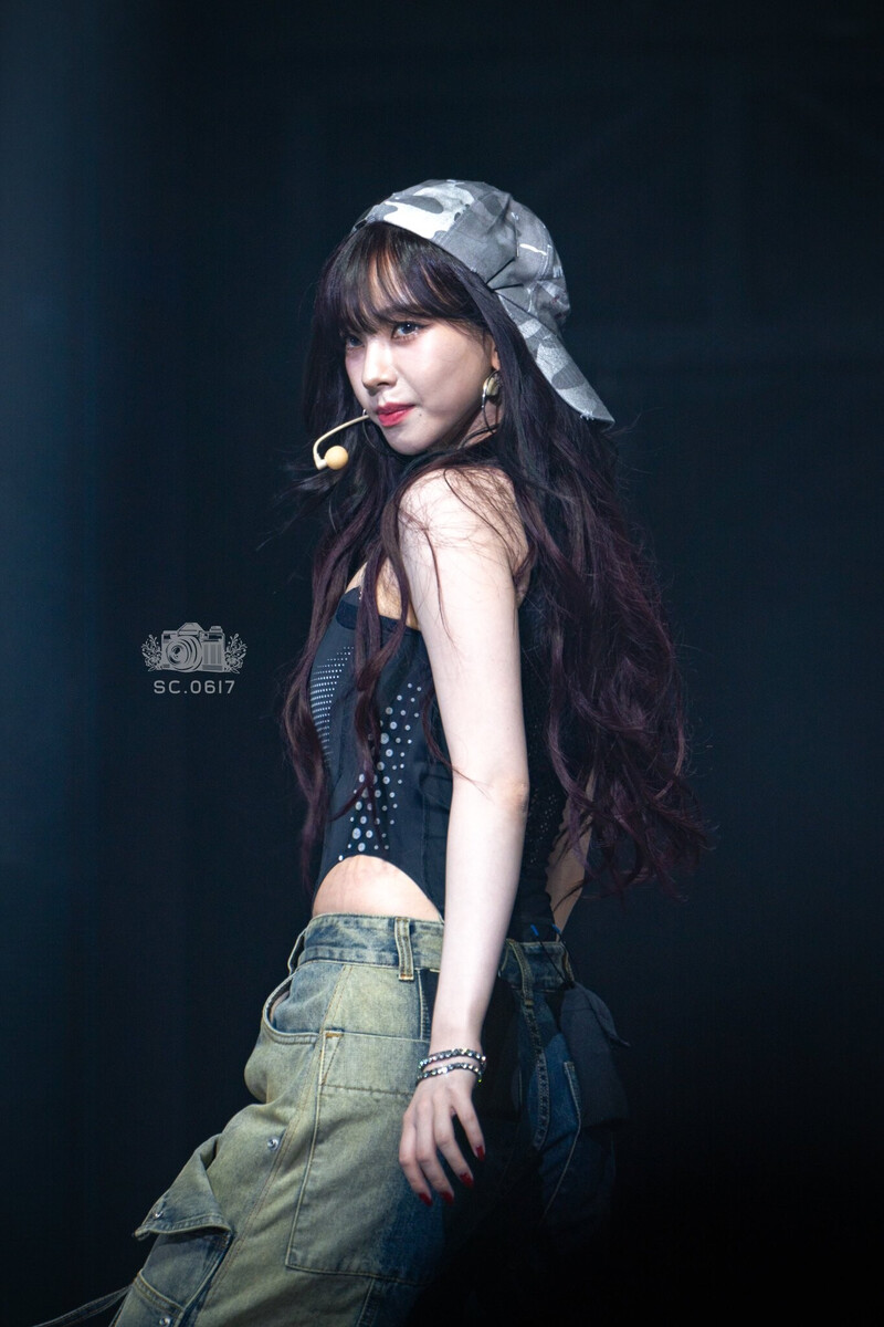 240922 aespa Karina - ‘SYNK : Parallel Line’ Tour in Macau Day 2 documents 12