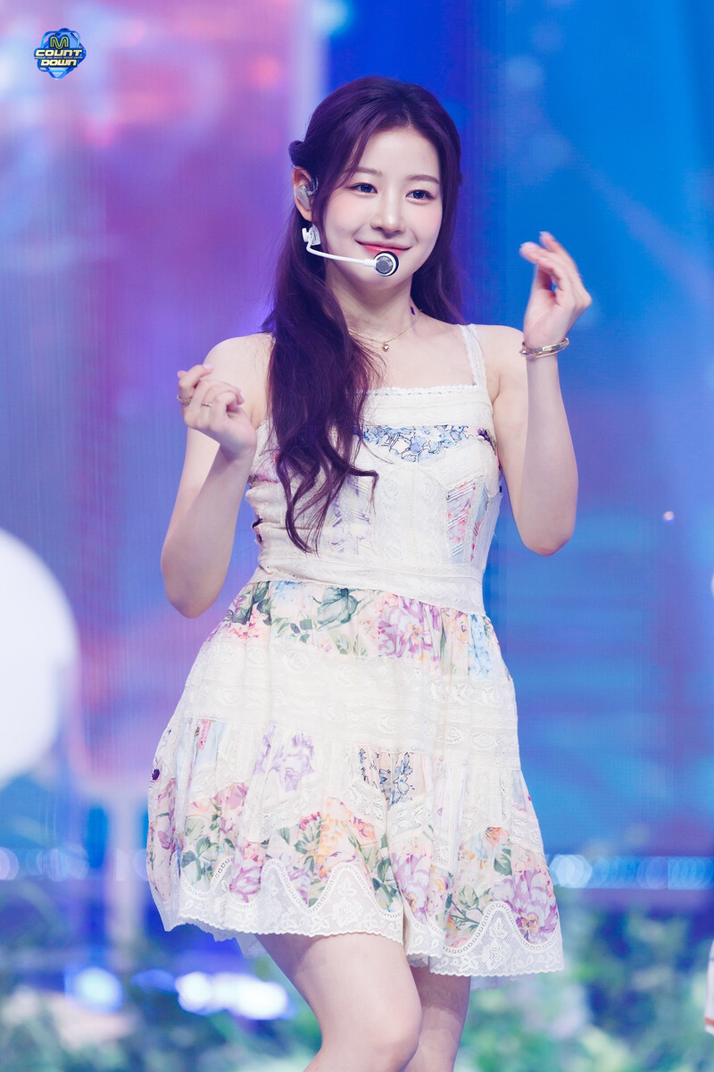 240926 FIFTY FIFTY Yewon - 'SOS' at M Countdown documents 9