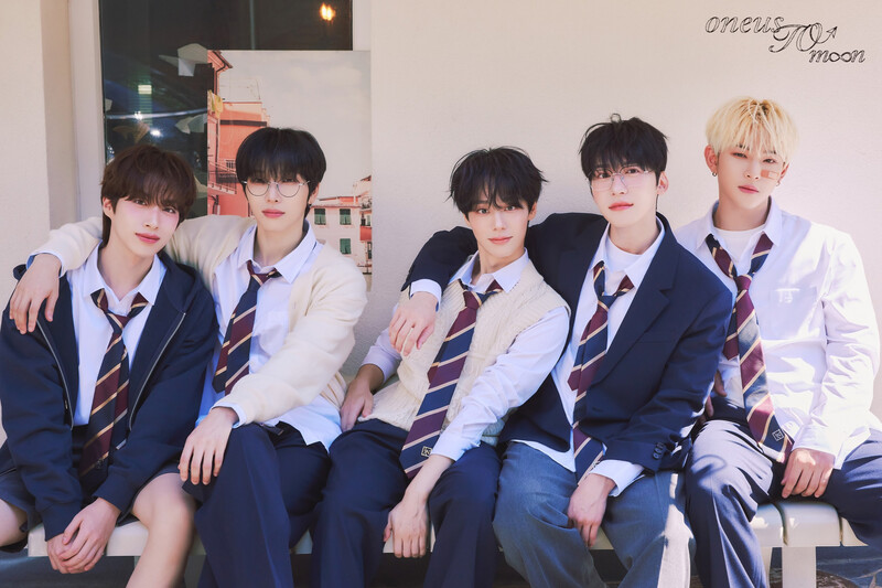 ONEUS 2025 Season's greetings 'ONEUS To Moon's teaser photos documents 1