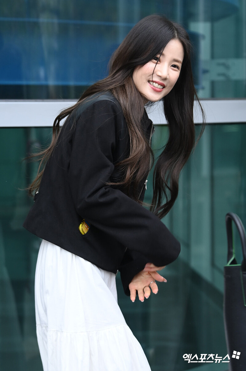 230406 Apink CHORONG -  SBS Radio Cultwo Show commute documents 5