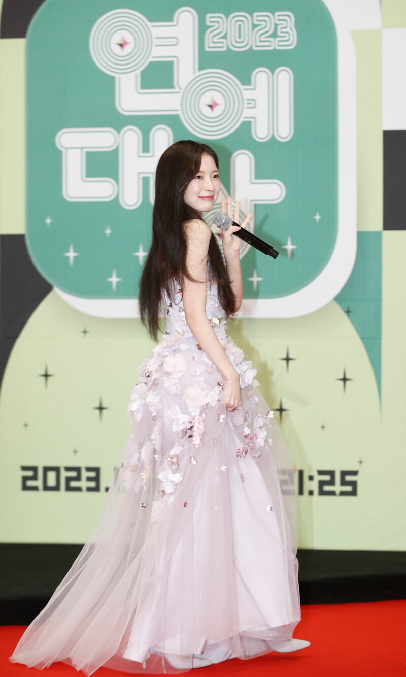 231223 Oh My Girl Arin - 2023 KBS Entertainment Awards documents 2