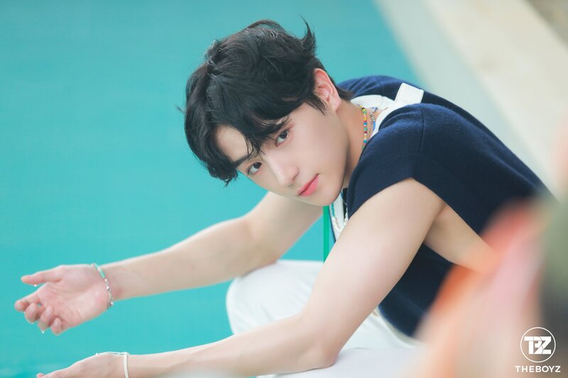210818 THE BOYZ "THRILL-ING" Jacket Shooting Behind | Naver Update documents 11
