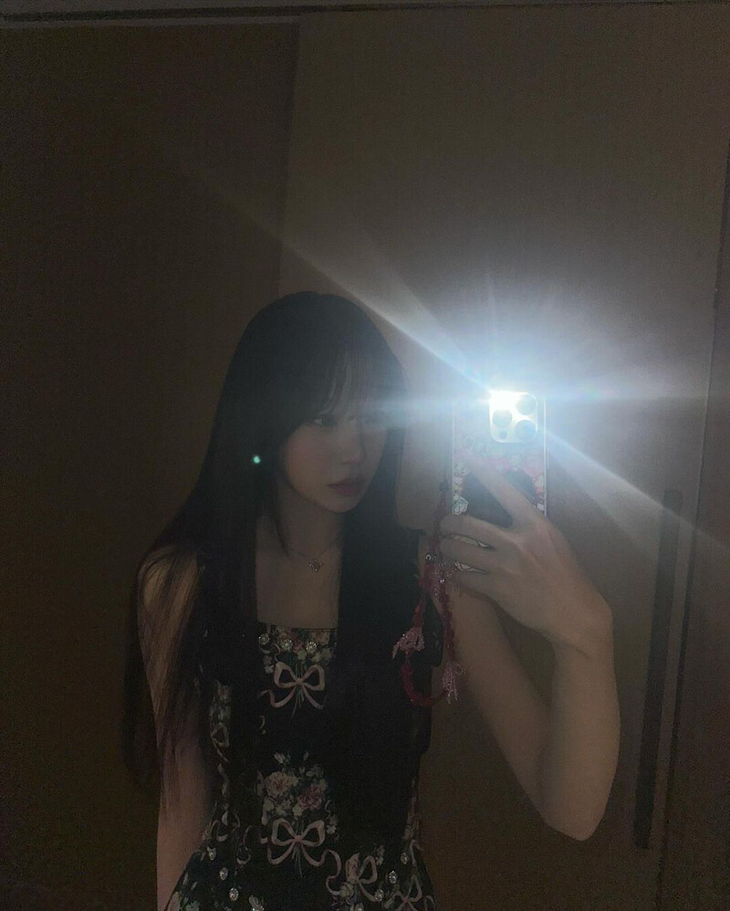 240728 Jo Yuri Instagram Update documents 6