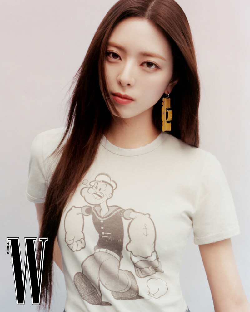 YUNA x COACH for W Korea documents 2