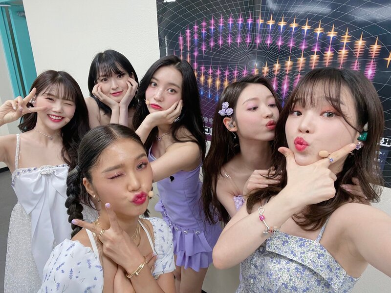 220618 OH MY GIRL Twitter Update documents 1
