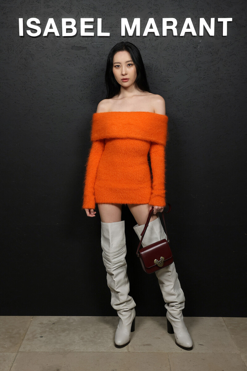 220929 SUNMI- ISABEL MARANT S/S 2023 Womenswear Show at Paris Fashion Week documents 1