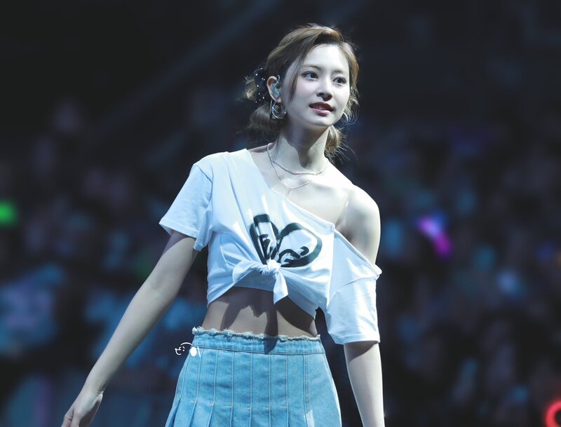 230507 TWICE Tzuyu - ‘READY TO BE’ World Tour in Melbourne Day 2 documents 6